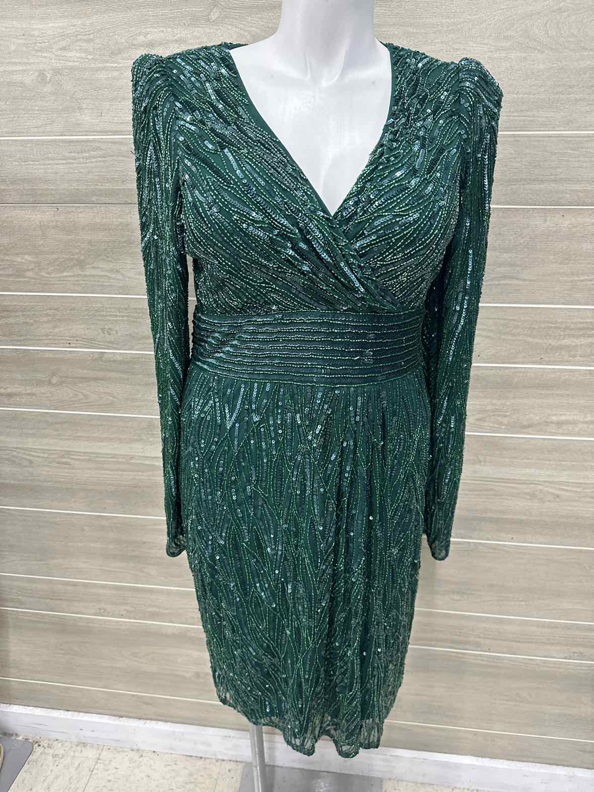 MAC DUGGAL Size 14 Green Womens Gown/Evening Wear