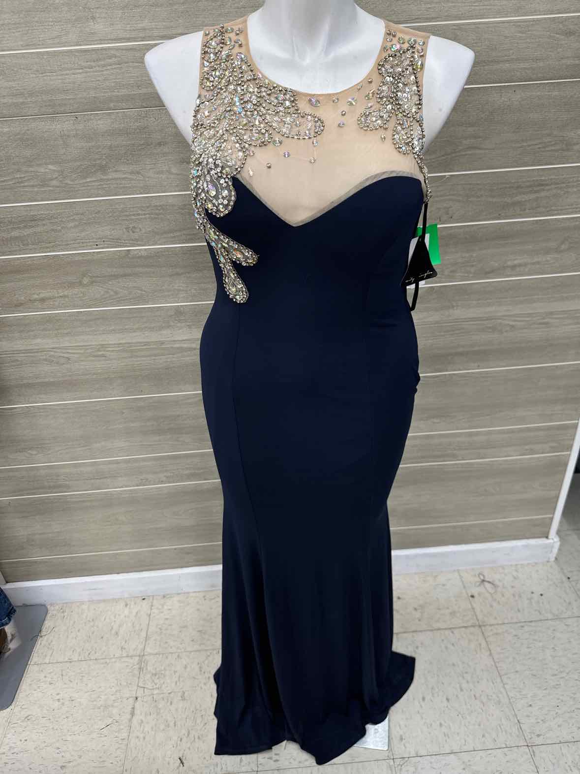 City Triangles Size 12/14 Navy Womens Gown/Evening Wear