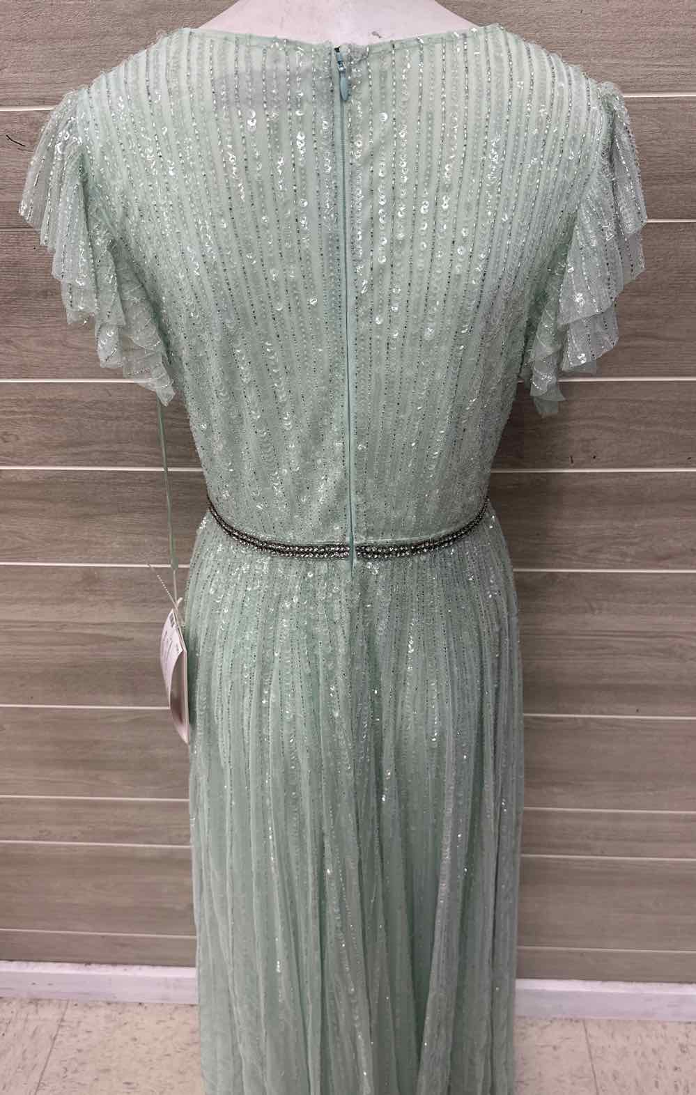MAC DUGGAL Size 8 Green Womens Gown/Evening Wear