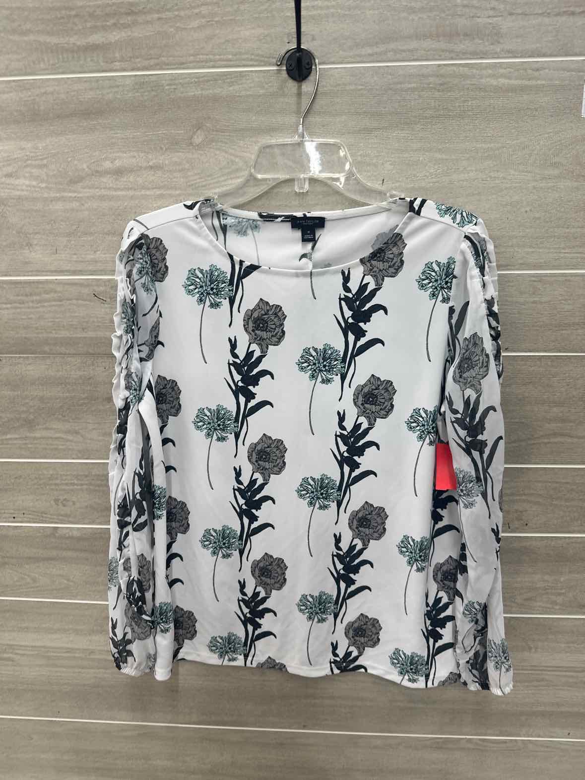 Ann Taylor Size M White Womens Shirt