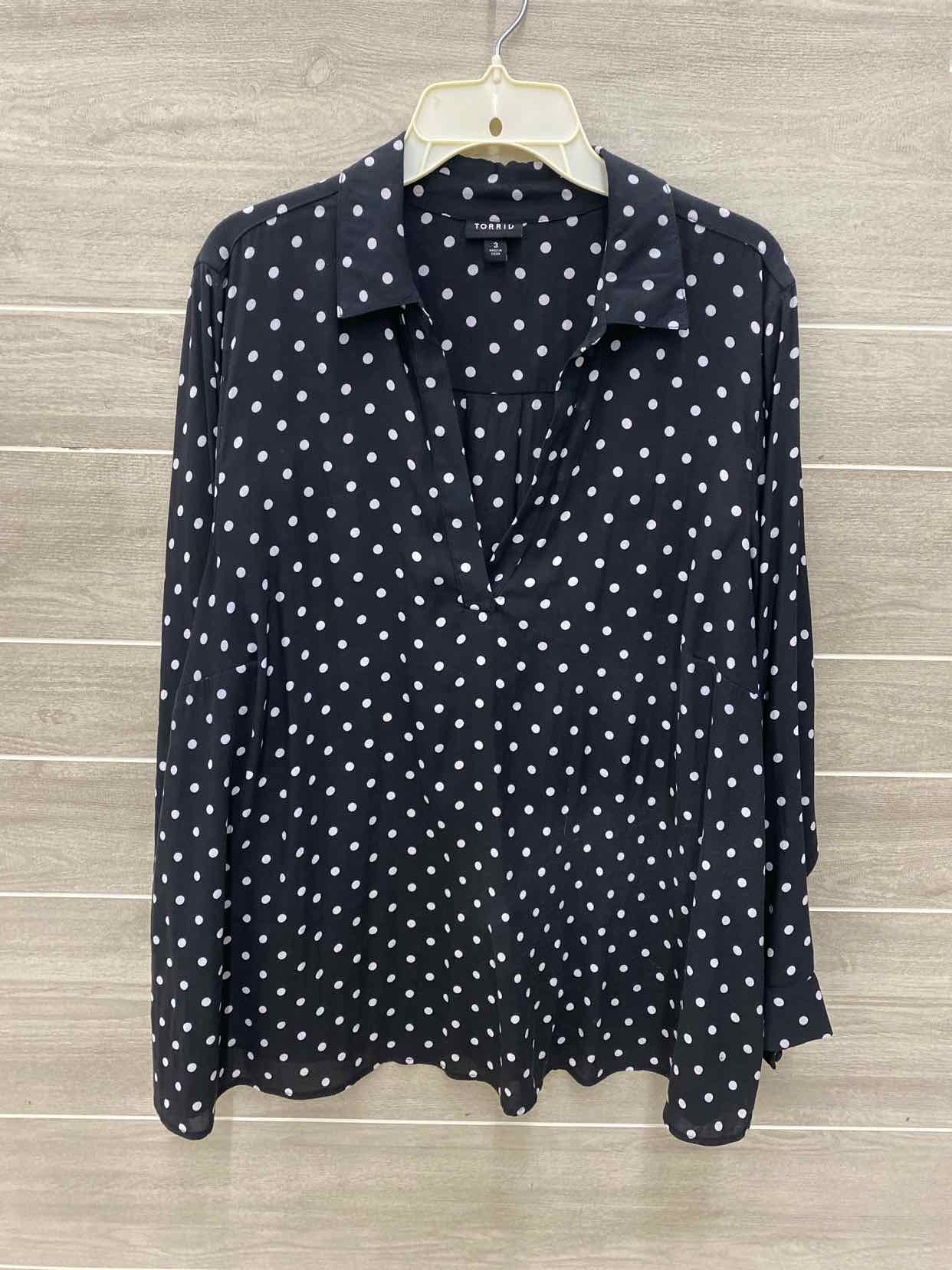 Torrid Black Womens Size 3X Shirt