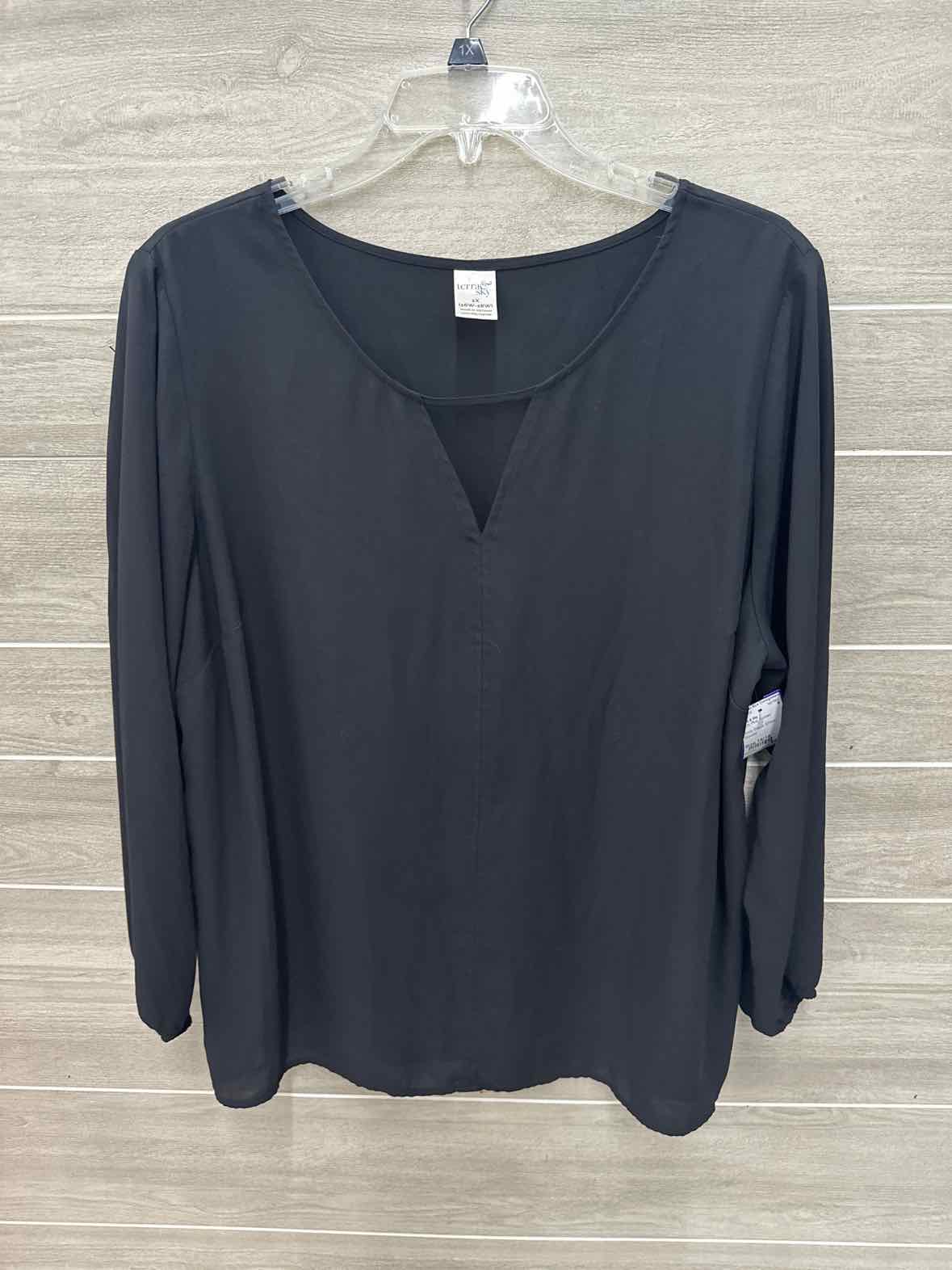 Terra & Sky Size 16/18 Black Plus Shirt