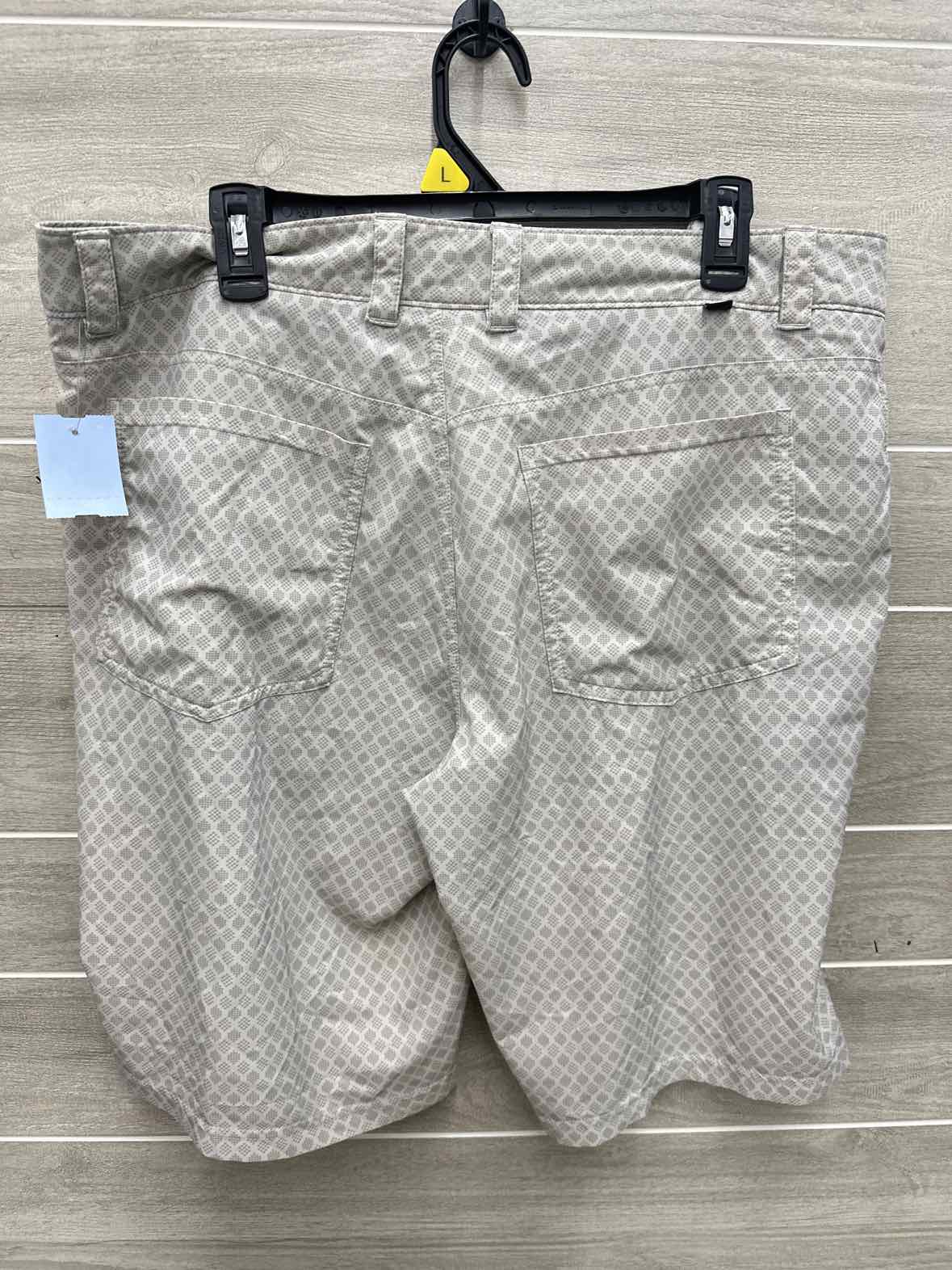 Oakley Size 36 Men Mens Shorts