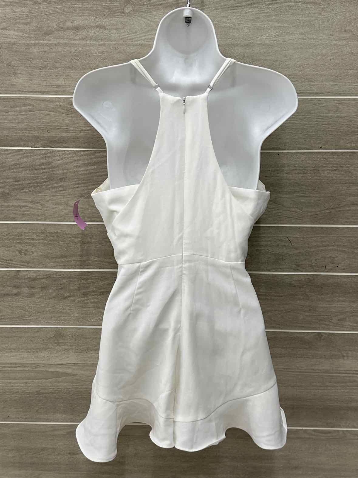 White Womens Size 4/6 Romper