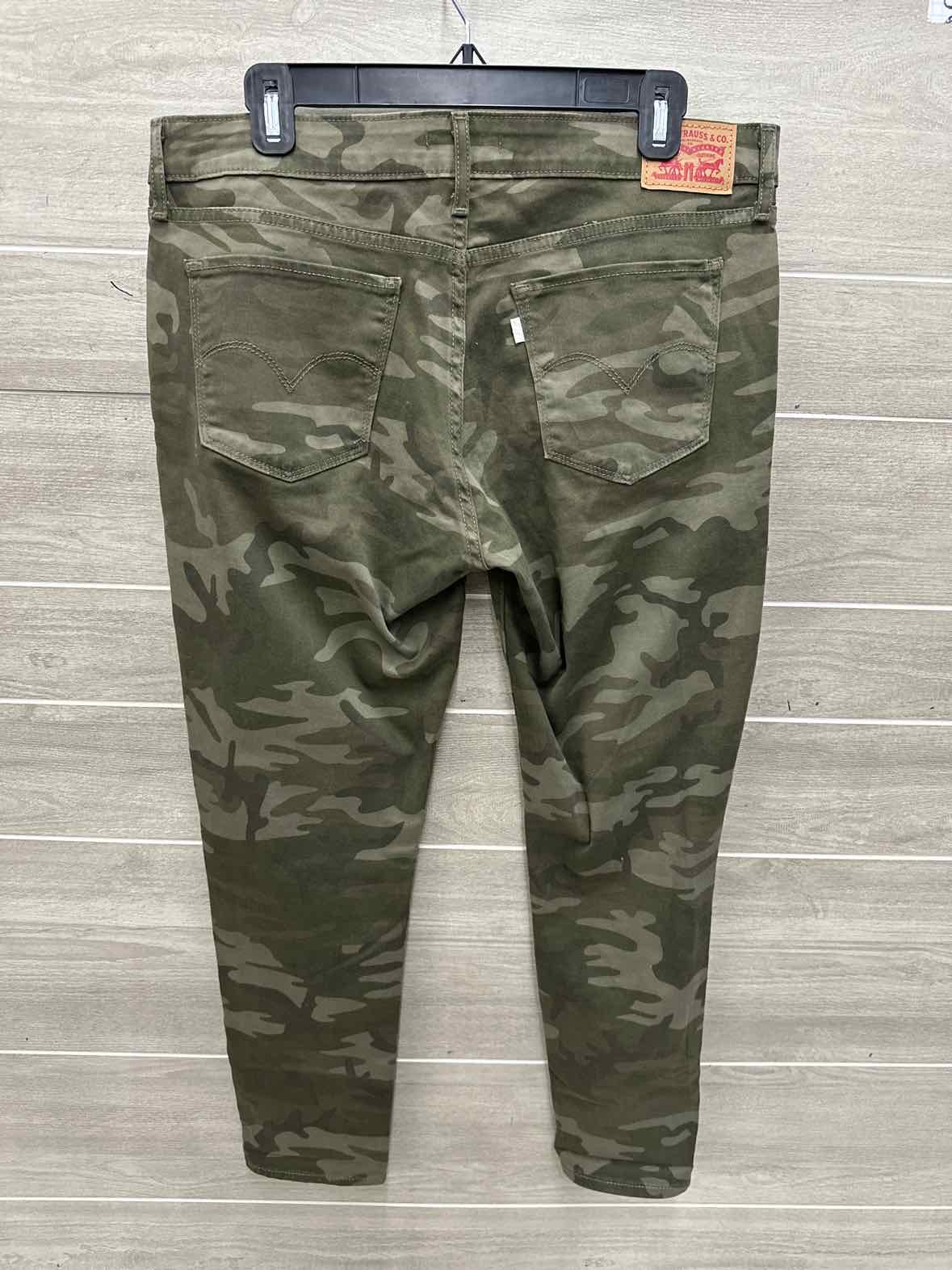 Levis Size 14 Olive Womens Pants
