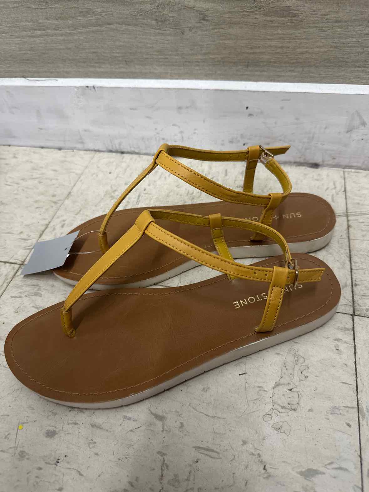 9 Sun + Stone Yellow Womens Women Size 9 Sandals