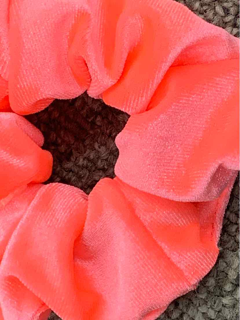 claire's Scrunchie/Hairtie