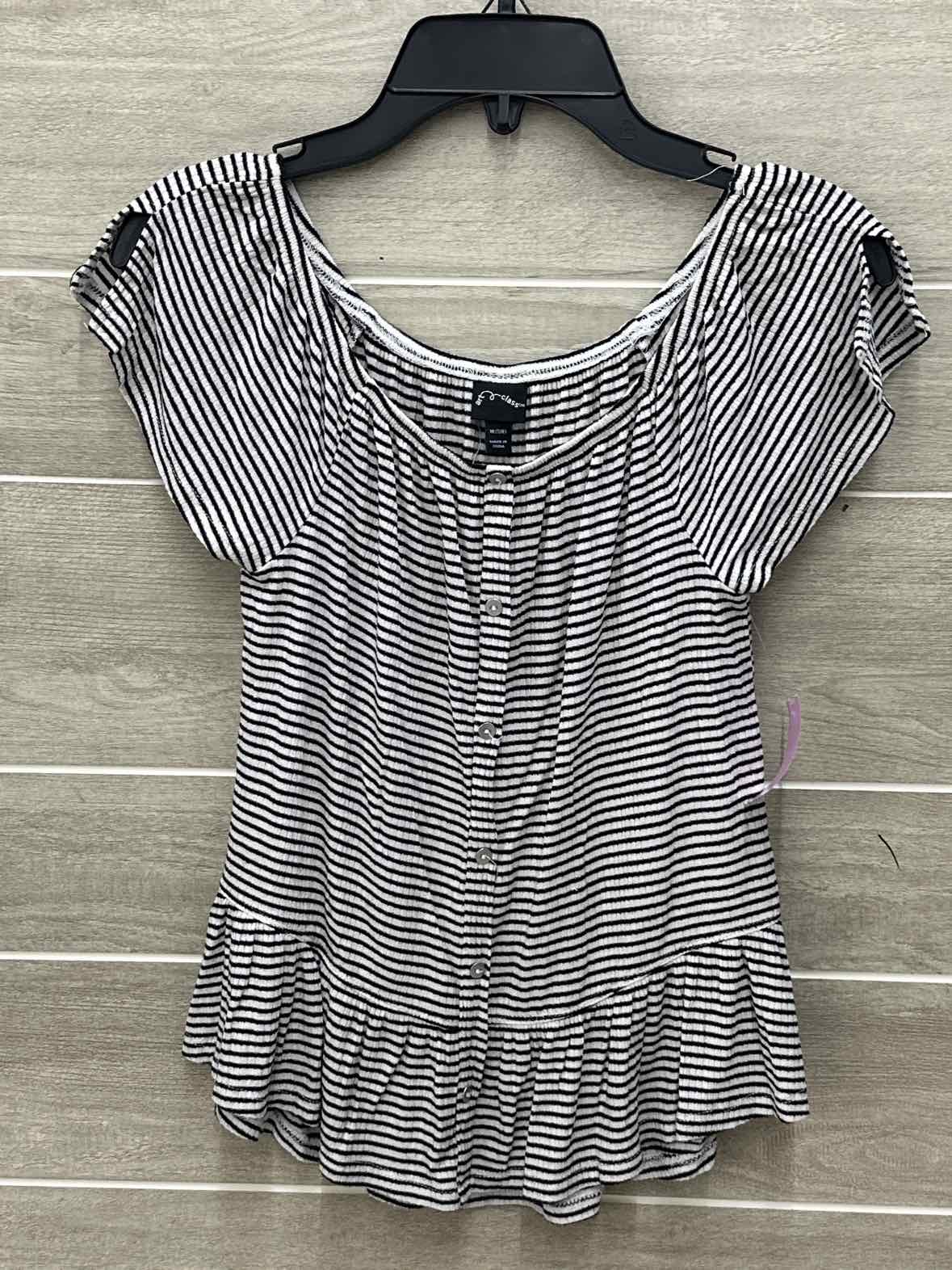 Art Class Girls Size 7/8 Shirt