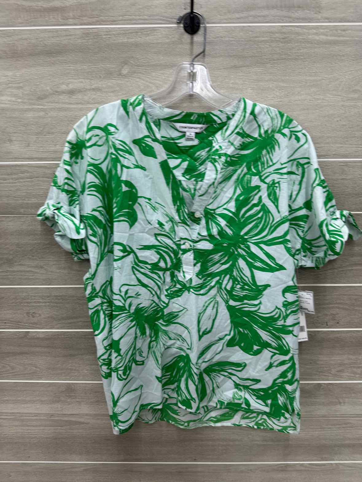 Counterparts Size M Green Womens Shirt