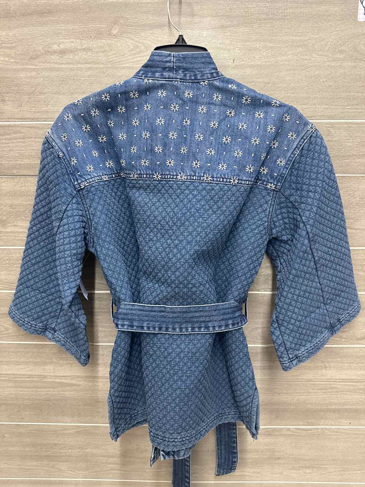 Size 6/8 Blue Womens Blazer