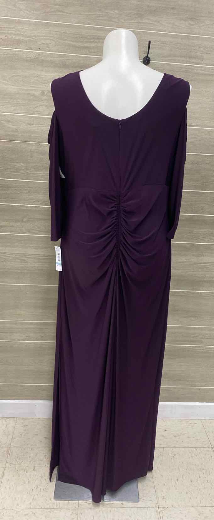 R&M Richards Purple Womens Size 18W Gown/Evening Wear