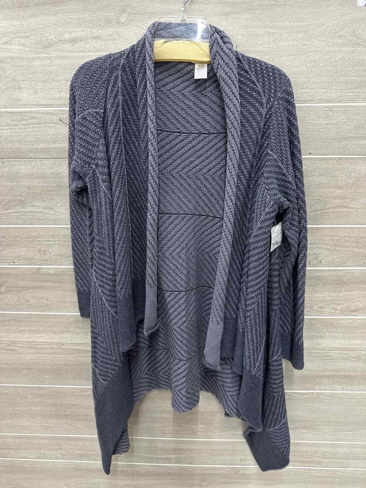 LOGO Size M/L Gray Womens Sweater