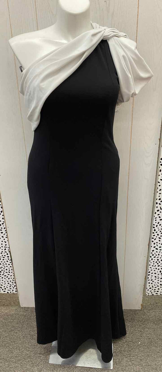 Tadashi Black Womens Size 12/14 Gown/Evening Wear