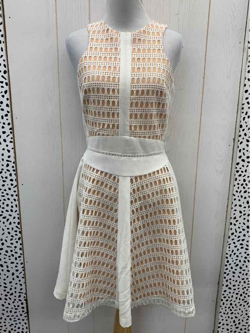 Adelyn Rae White Womens Size 4/6 Dress