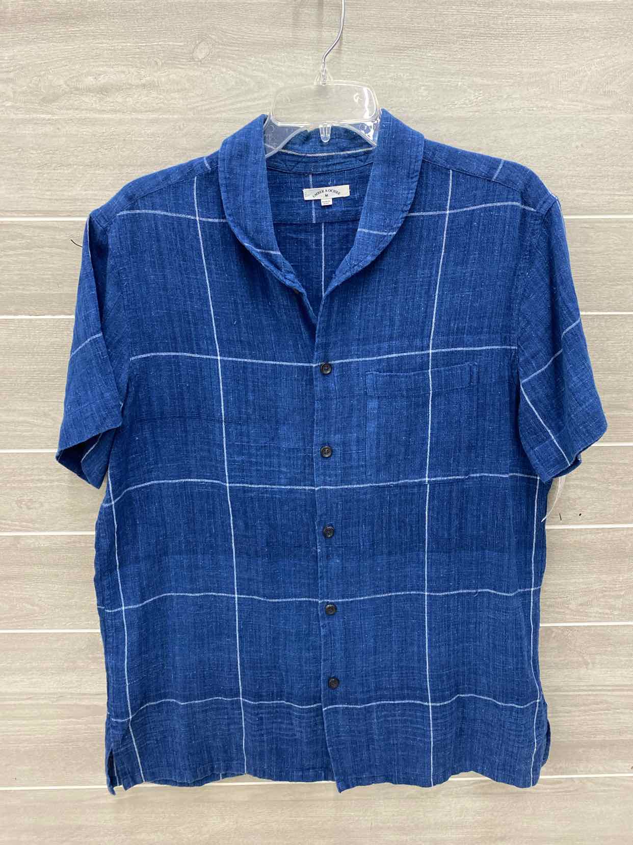 Mens Size M Mens Shirt