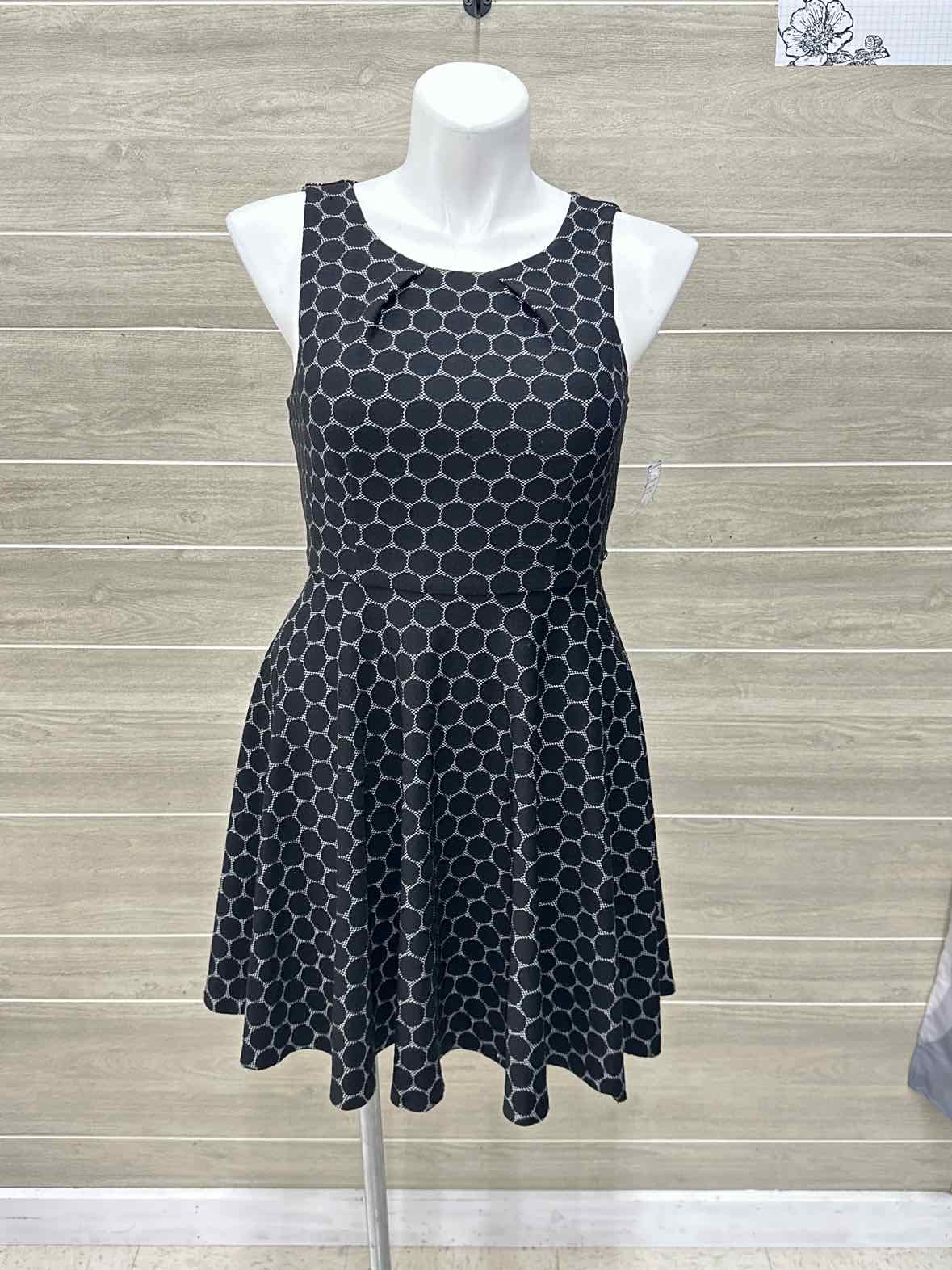 ELLE Size 10 Black Womens Dress