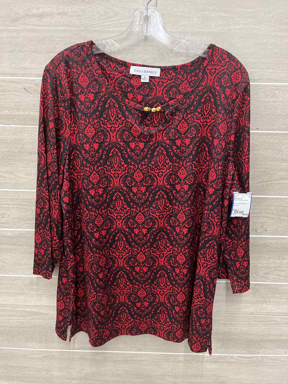 Emily Daniels Size L Red Womens Shirt