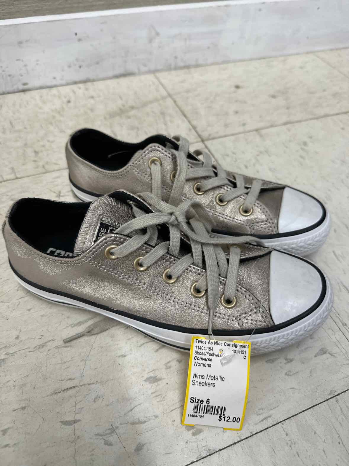 Converse Womens Size 6 Shoes/Footwear