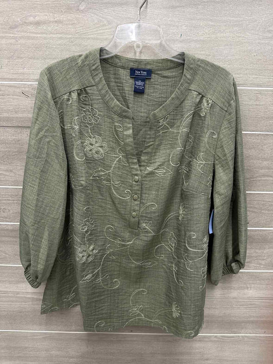 Size 1X Green Plus Shirt