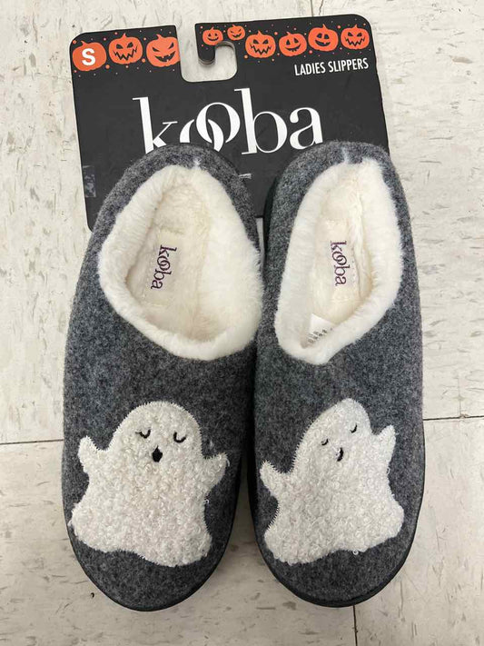 US Shoe Size 5/6 Gray Womens Slippers