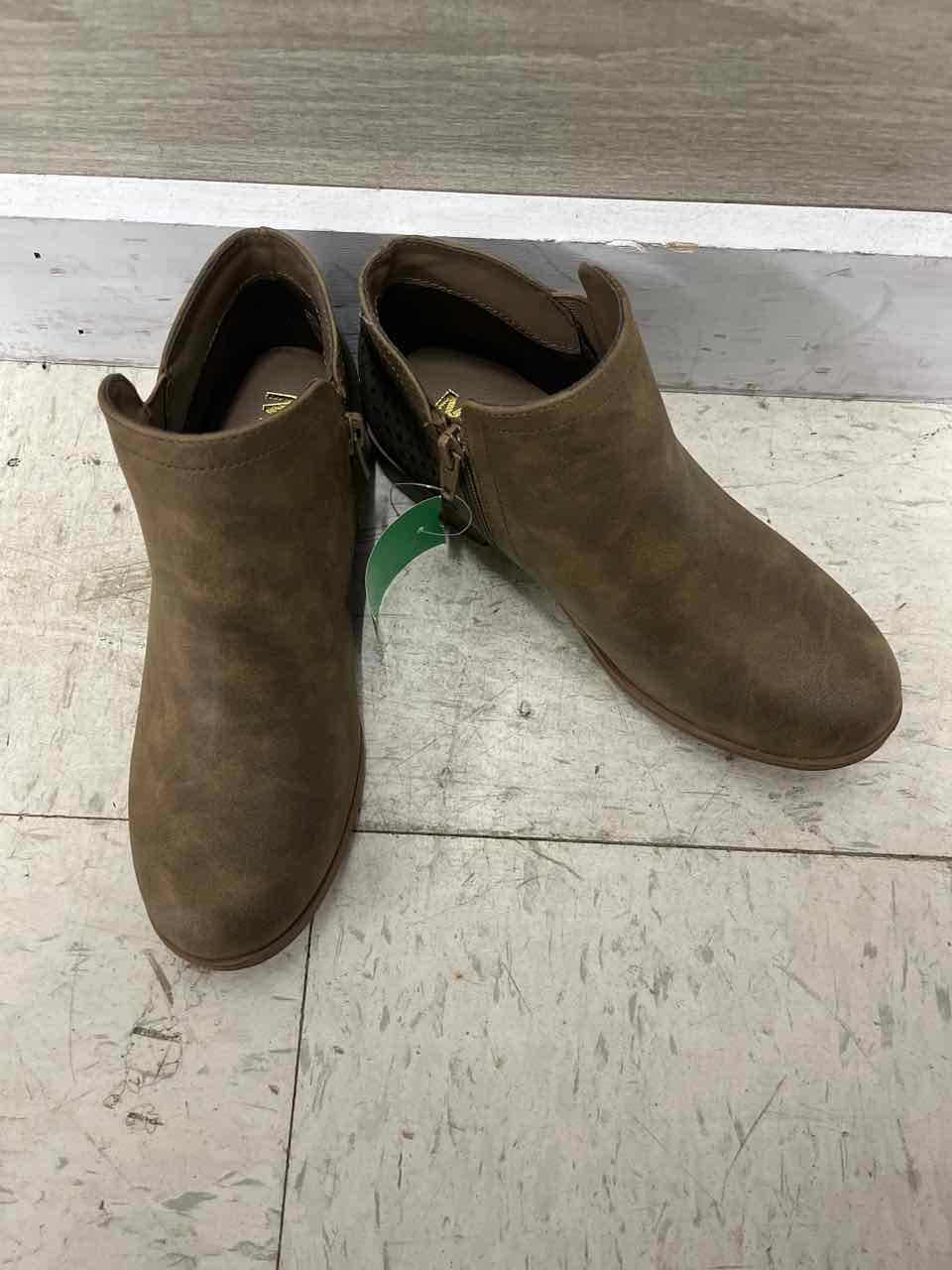 MIA Girls Size 3 Shoes/Boots