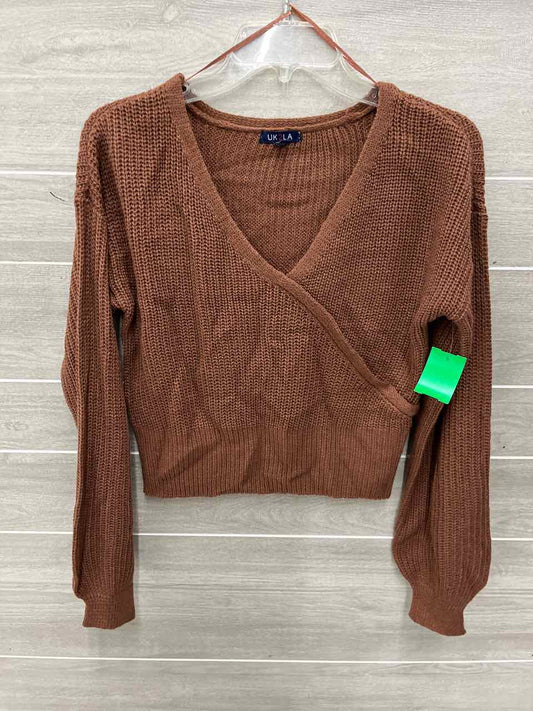 Size M Brown Junior Sweater