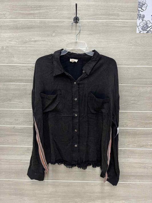 Hem & Thread Size L/XL Black Womens Shirt