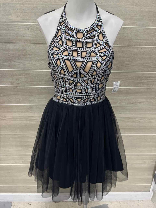 Blondie Nites Size 3 Black Womens Gown/Evening Wear