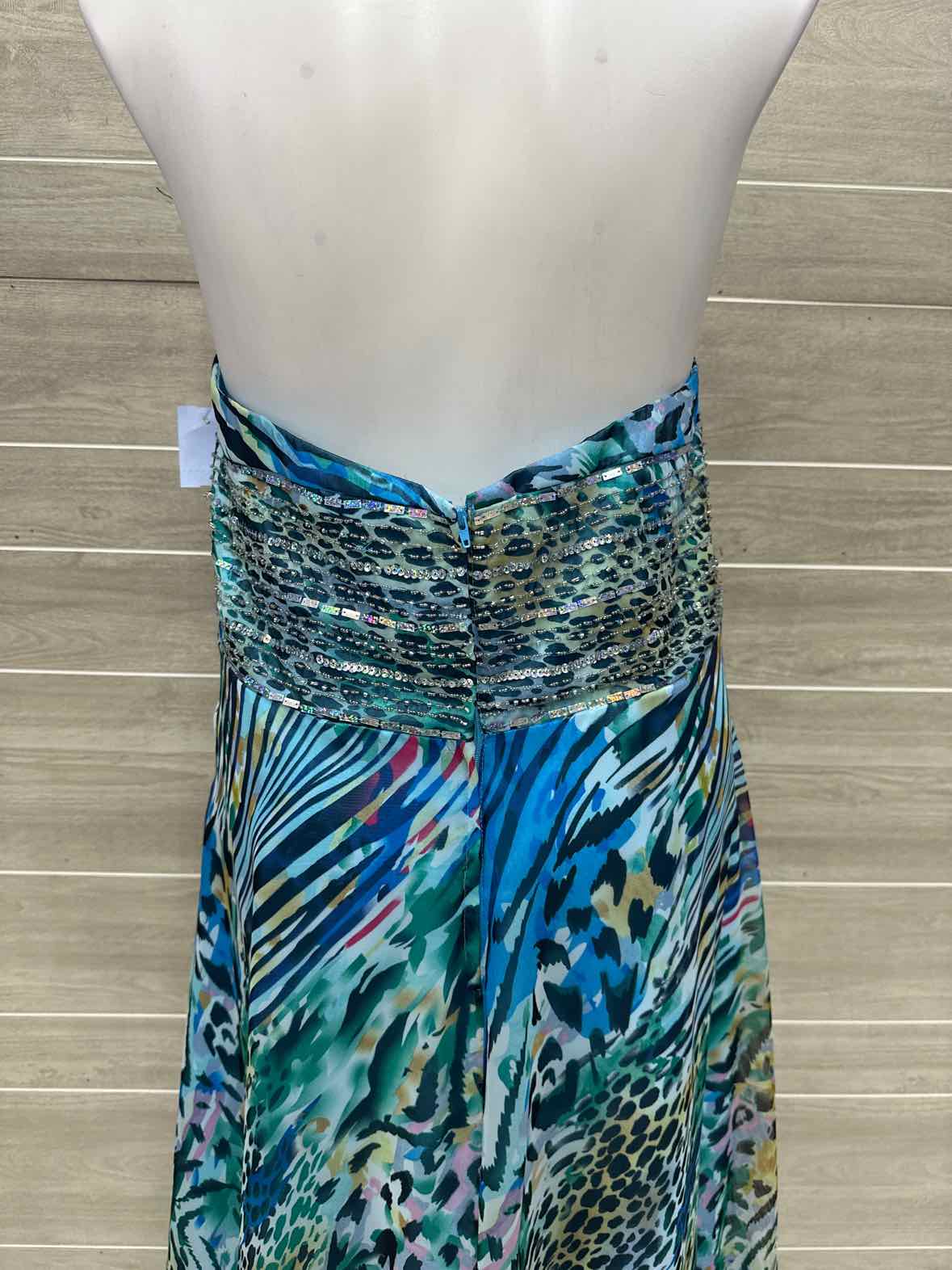 MAC DUGGAL Size 24 Blue Plus Gown/Evening Wear