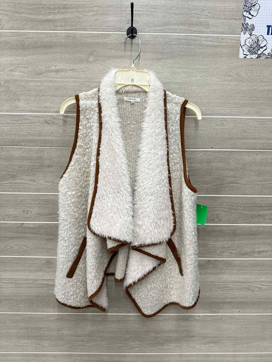 Maurices Size XS/S Cream Womens Vest