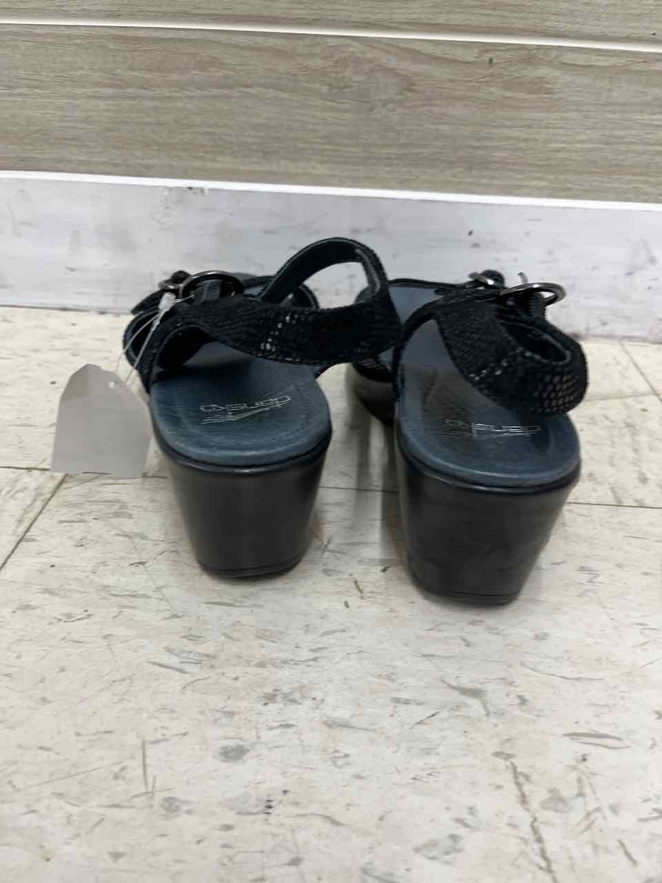 Dansko US Shoe Size 39 Black Womens Sandals