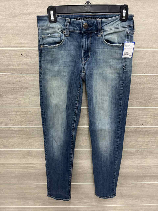 American Eagle Size 2 Short Blue Womens Jeans
