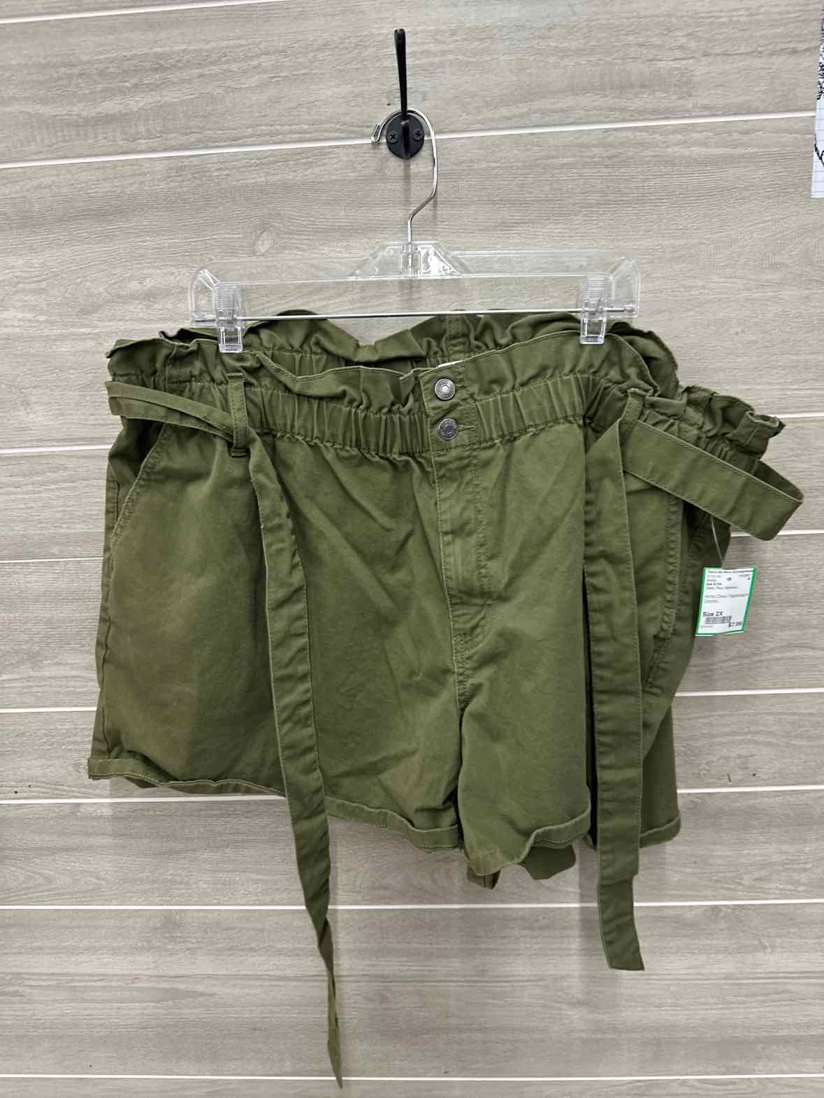 Ava & Viv Size 2X Olive Plus Shorts