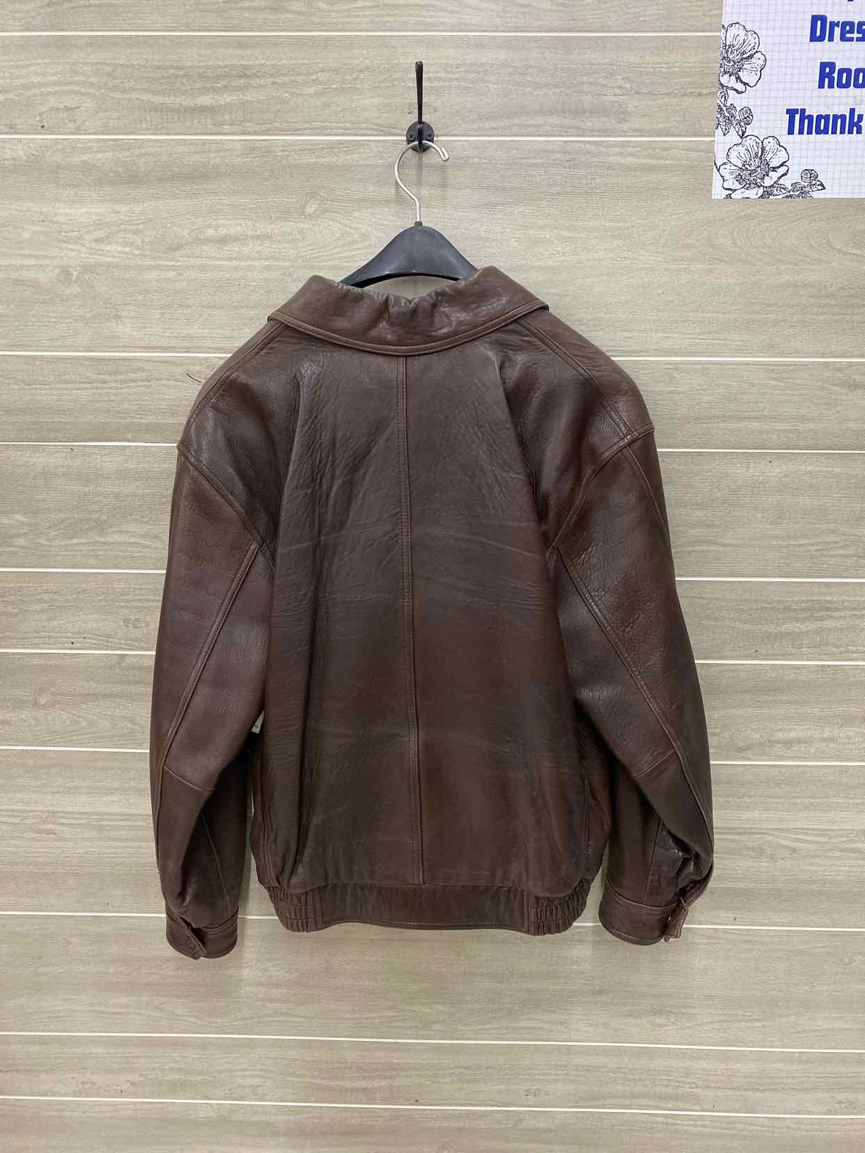 Round Tree & Yourke Men Size M Mens Jacket