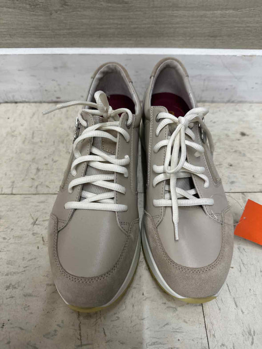 Munro US Shoe Size 10 Beige Womens Shoes/Footwear