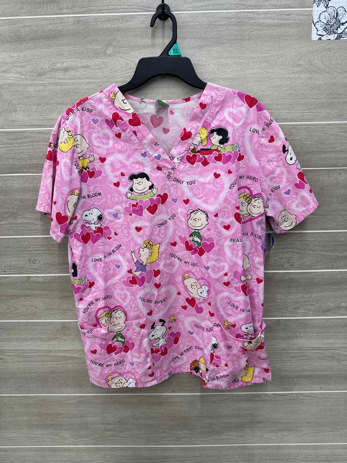 Peanuts Size L/XL Pink Womens Scrub Top