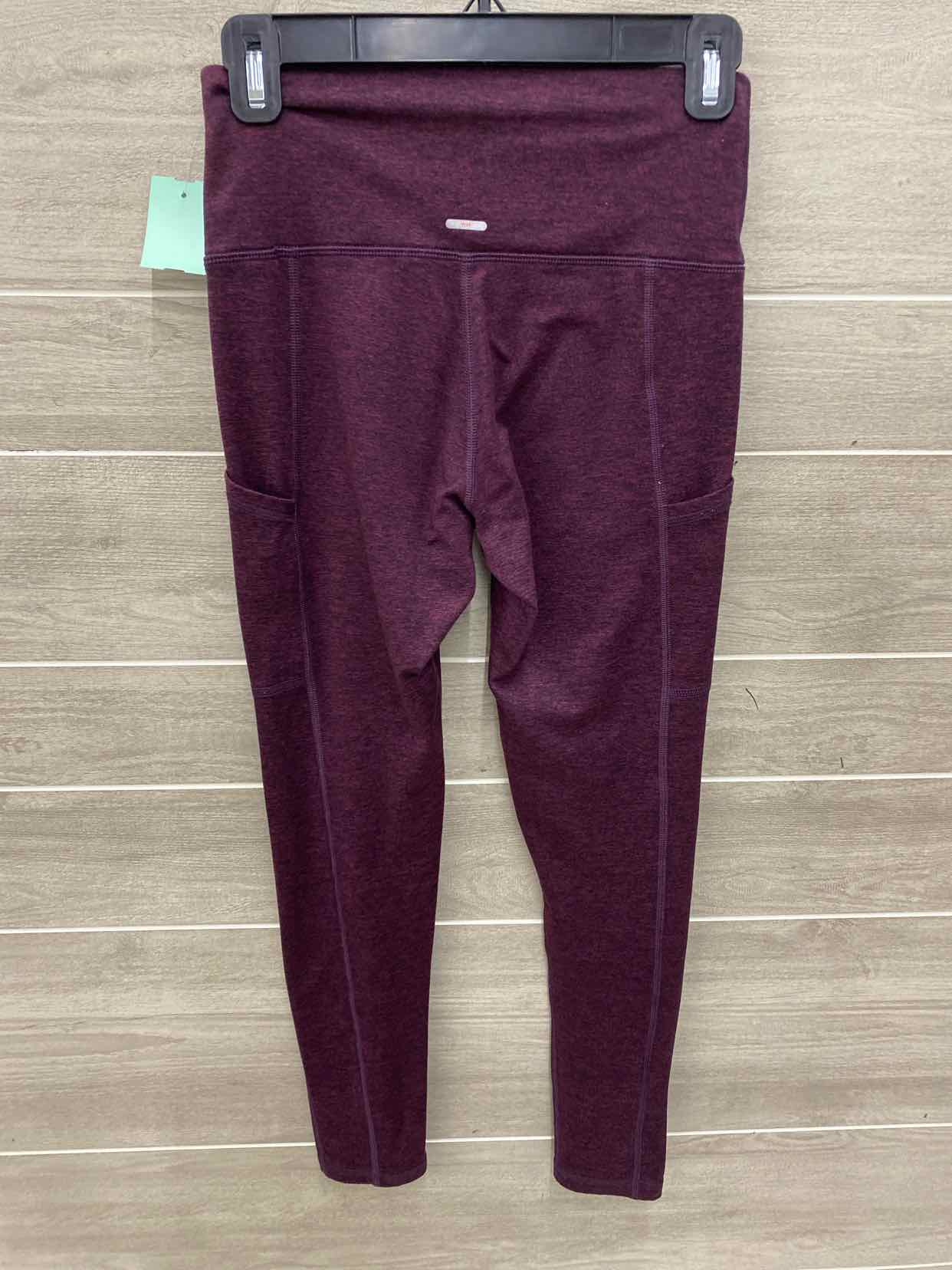 AERIE Burgundy Womens Size M Short Leggings