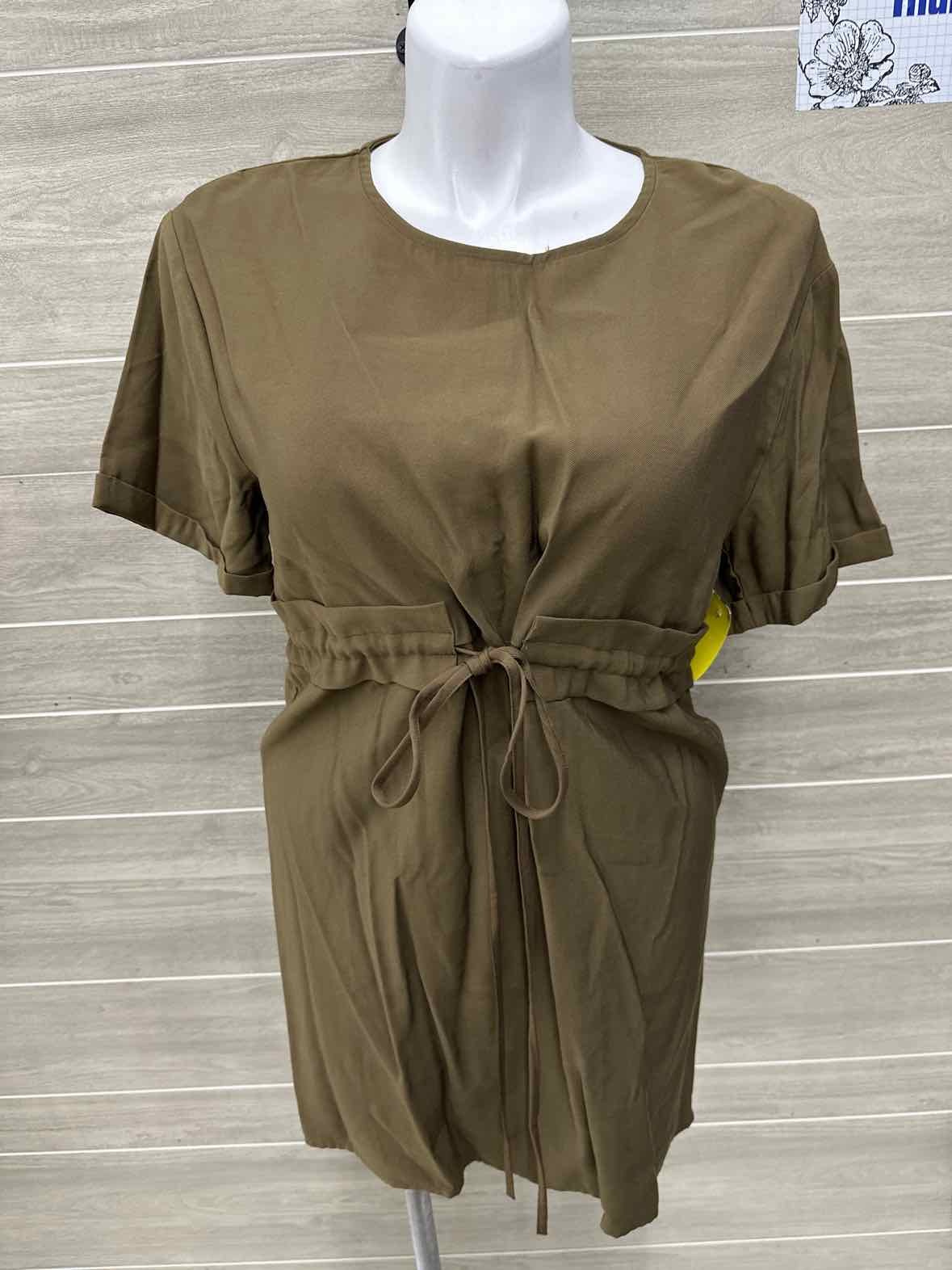 She & Sky Size 10/12 Olive Womens Dress