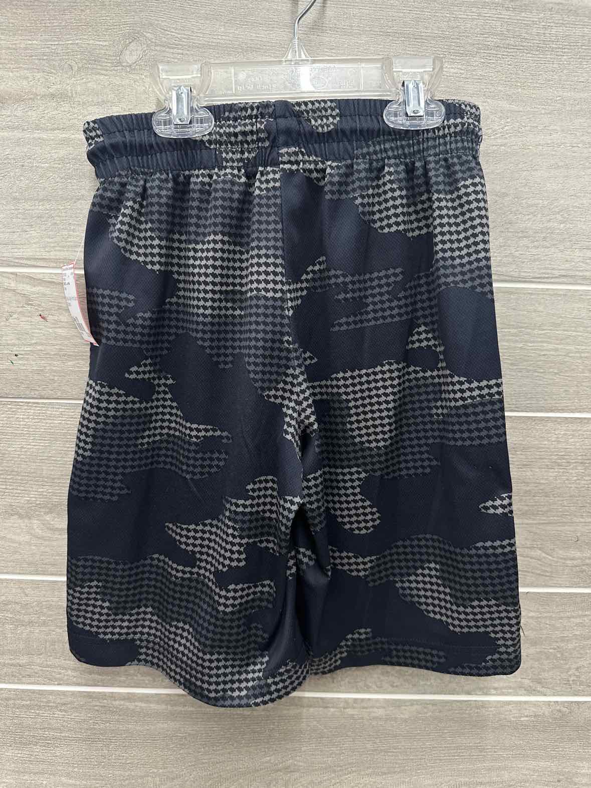 Childrens Place Boys Size 7/8 Shorts