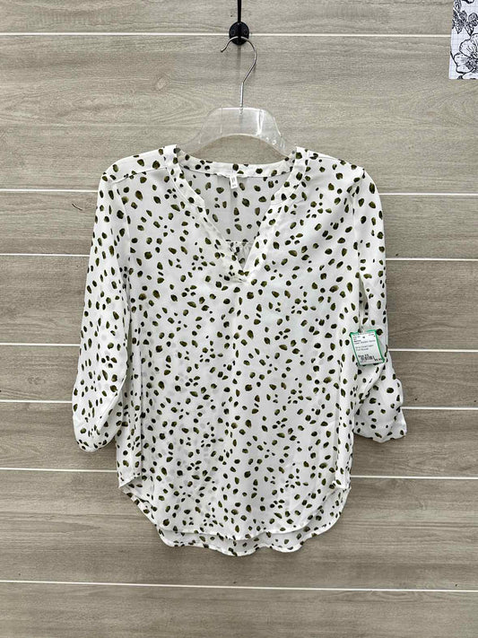 Maurices Size XS Cream Womens Shirt