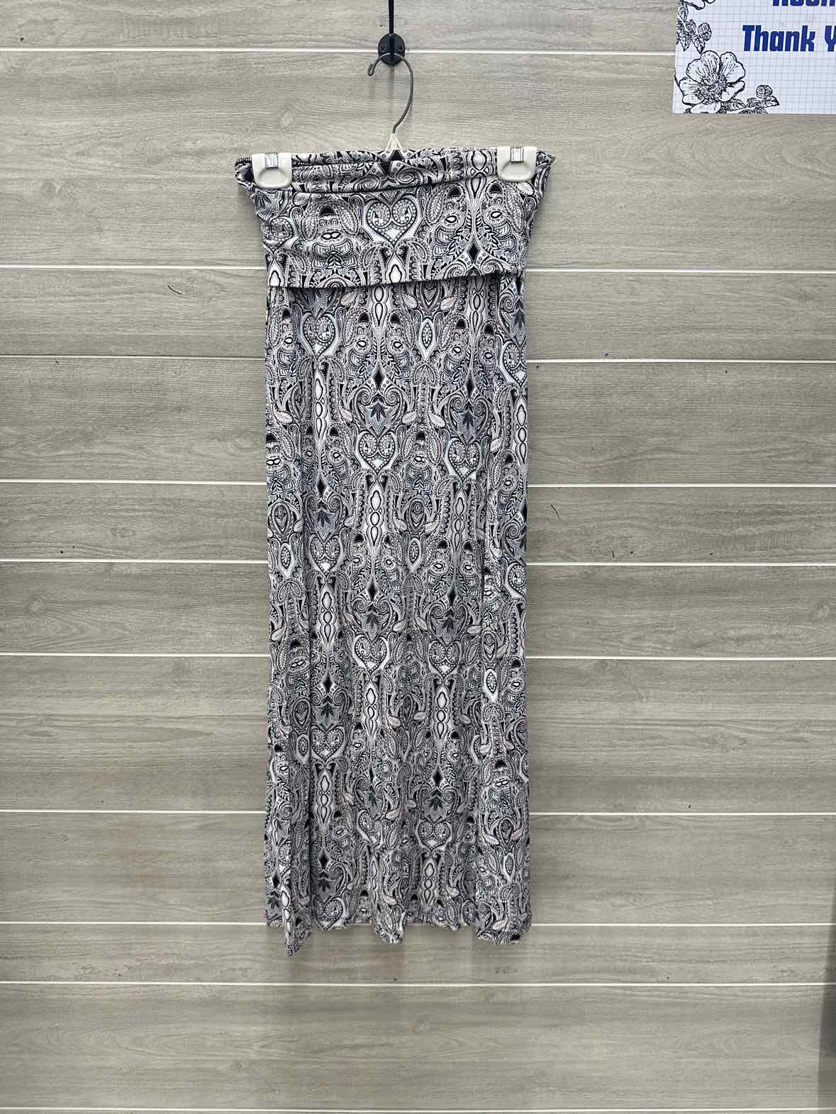 Artisian NY Size 4/6 Black Womens Skirt