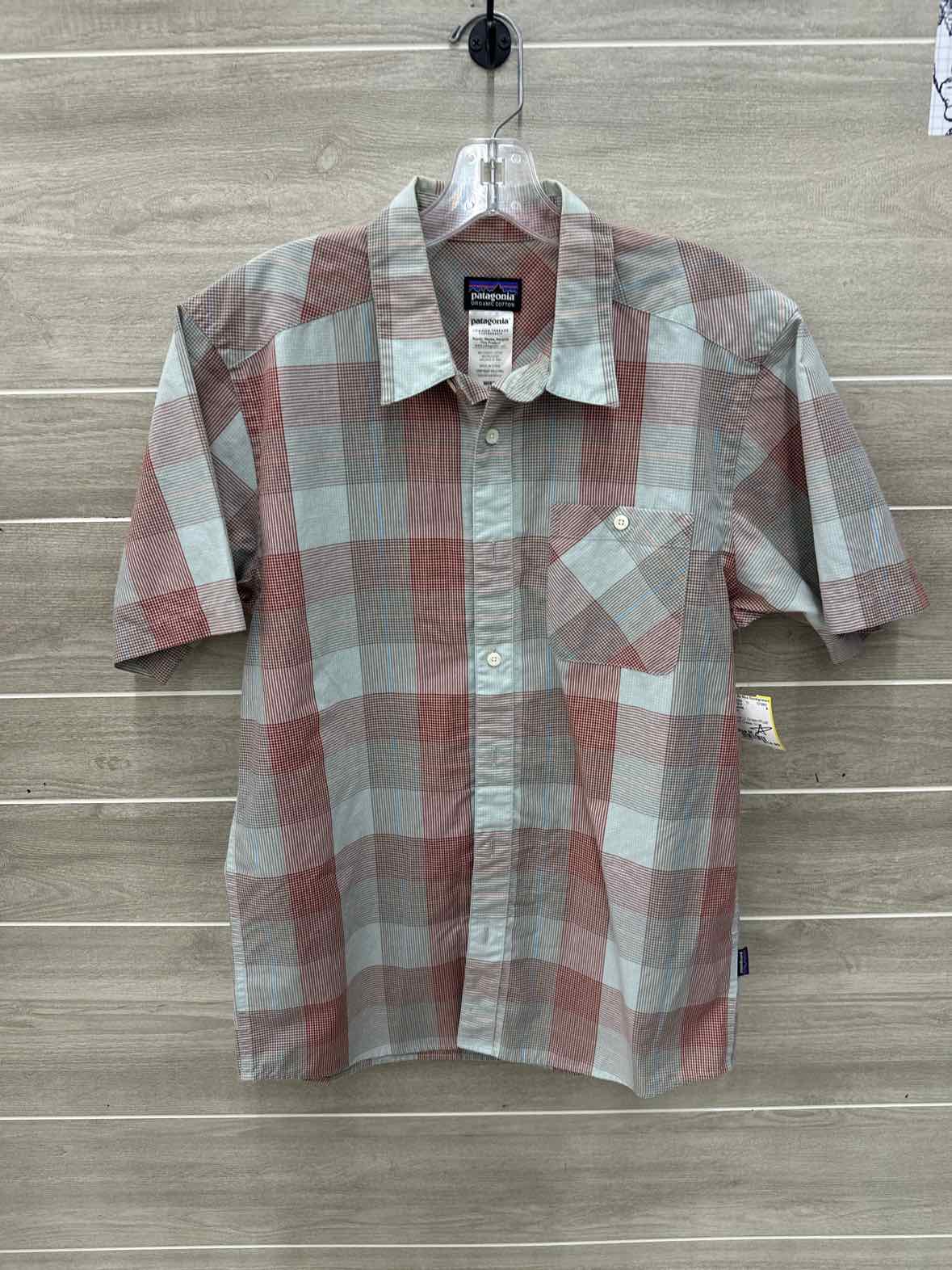 Patagonia Size M Mens Shirt