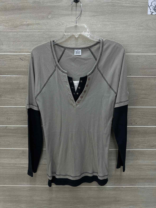 Gray Junior Size XL Shirt
