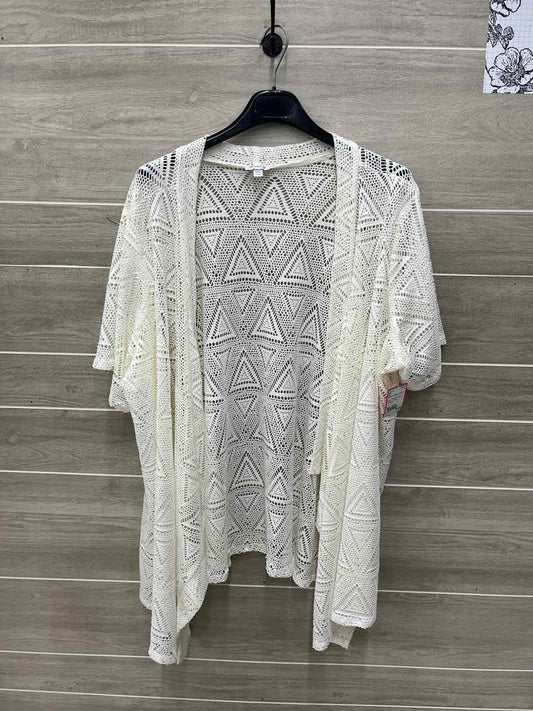 Ave Cream Womens Women Size 22/24 Shirt