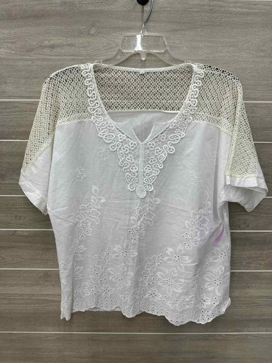 Cream Womens Size 16/18 Shirt