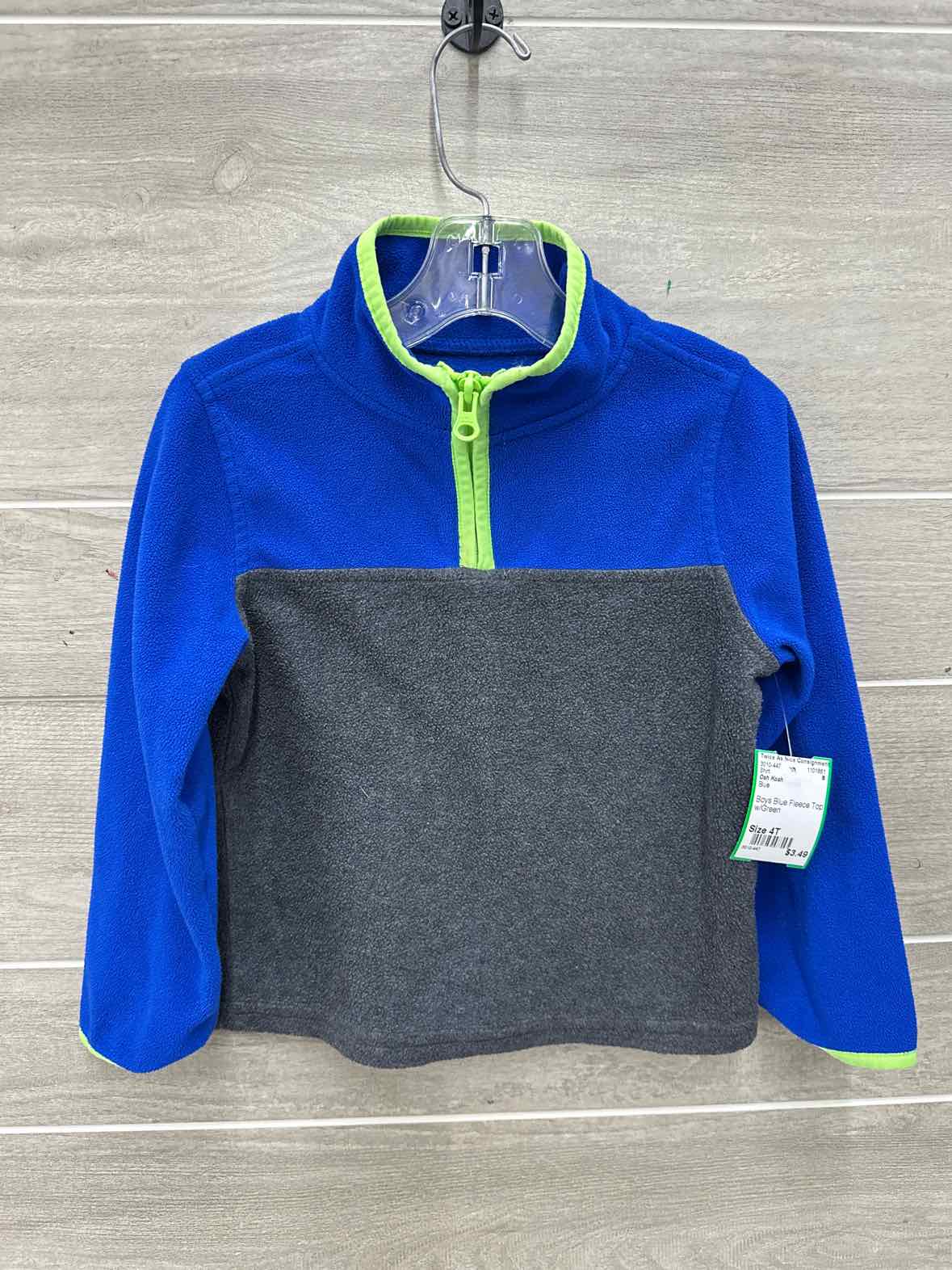 Osh Kosh Boys Size 4T Shirt
