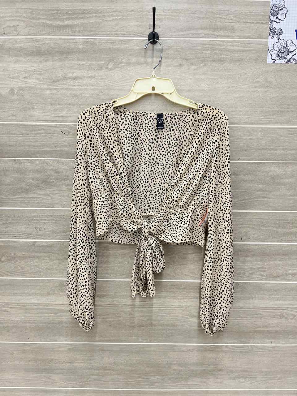 Windsor Tan Junior Women Size Small Shirt