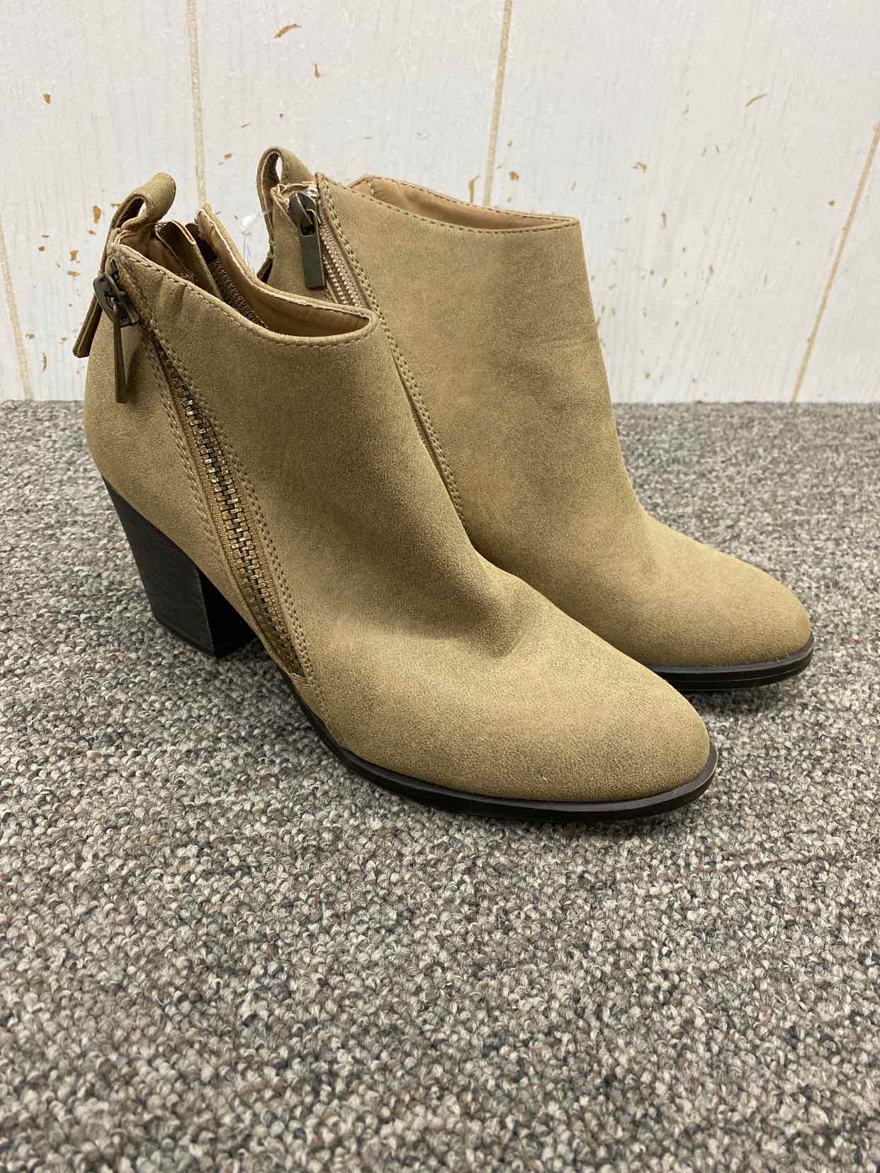 Tan Womens Size 7 Boots