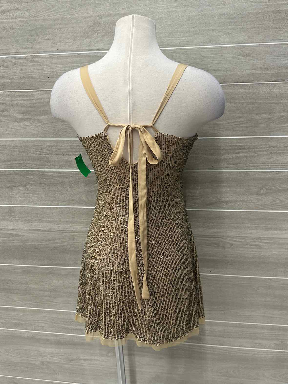 Free People Size 4 Gold Womens Gown/Evening Wear