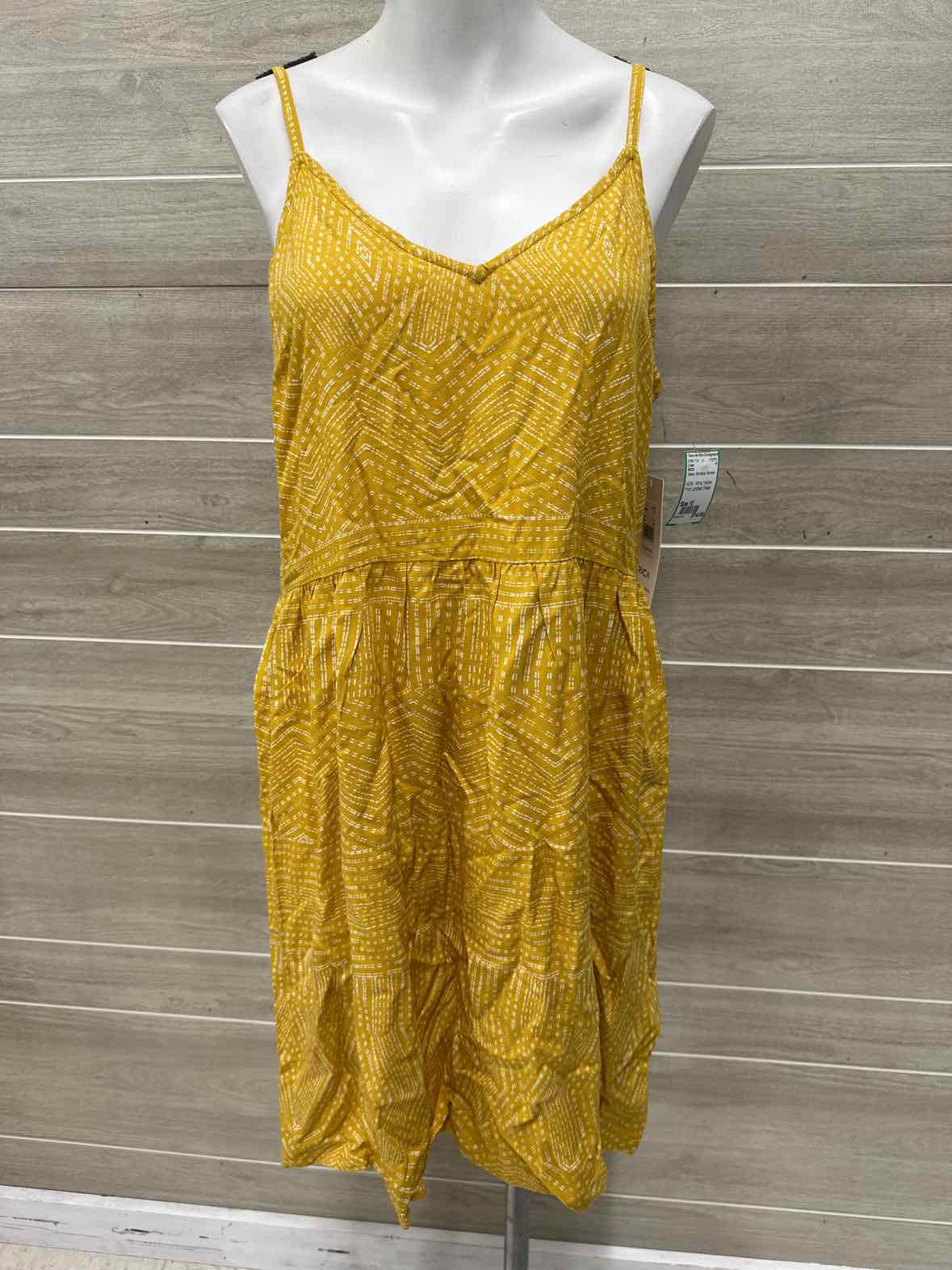 RVCA Size 10 Yellow Womens Dress